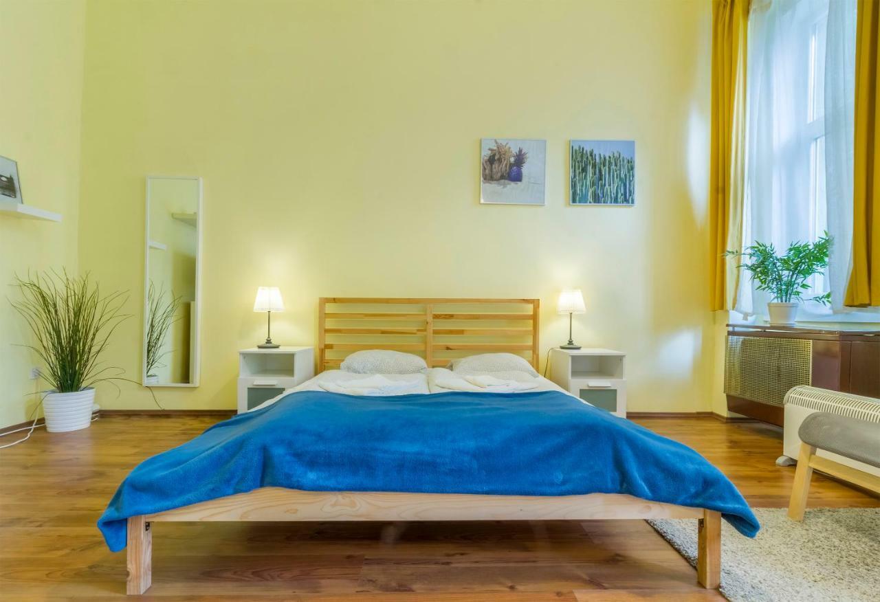 Curry Apartments Budapest Esterno foto